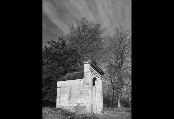 01_Set_Horse-Guards-Pavilion-Cirencester-Park_Alun-Thomas