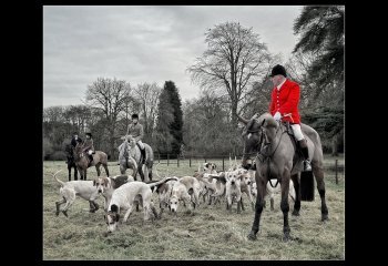 THIRD_Humans-Horses-and-Hounds_Colin-Hoskins