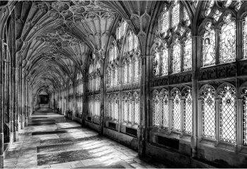 The-Cloisters-Gloucester-Cathedral_Nigel-Rogers