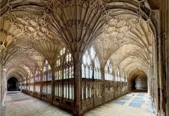 Cloisters-Gloucester-Cathedral_Fin-Simpson