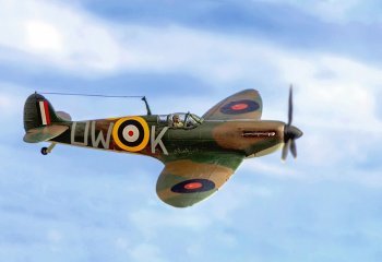 Commended_Spitfire-Over-Kemble_Steve-Kirby