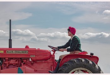 LEST-NOT-FORGET-THE-LAND-GIRLS_Deborah-Clarke