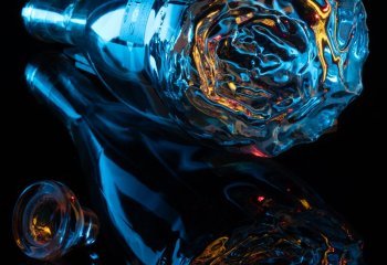 Rose-Wine-Bottle_jean-Thirkettle