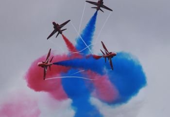 Highly-Commended_Vapour-trails_Paul-Norris-ARPS