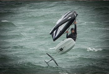 First_Racing-the-Waves_Nigel-Rogers