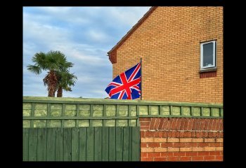 FLYING-THE-FLAG_COLIN-HOSKINS FLYING-THE-FLAG_COLIN-HOSKINS