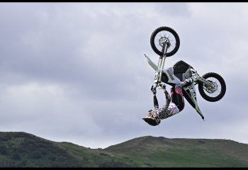 Second_Defying-Gravity_John-Spreadbury Second_Defying-Gravity_John-Spreadbury