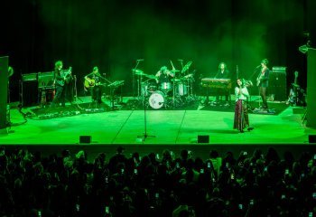 Mitski-And-Her-Insta-Audience_David-Cahill