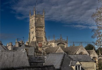 Ciren-across-the-rooftops_Fin-Simpson