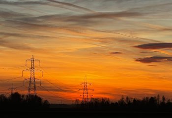 Third_Pylon-On-The-Sun-Rise_Ruth-Barker