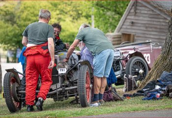 Commended_Give-us-ten-minutes_Nigel-Rogers