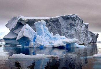 Commende Iceberg Generations-Paul-Jones